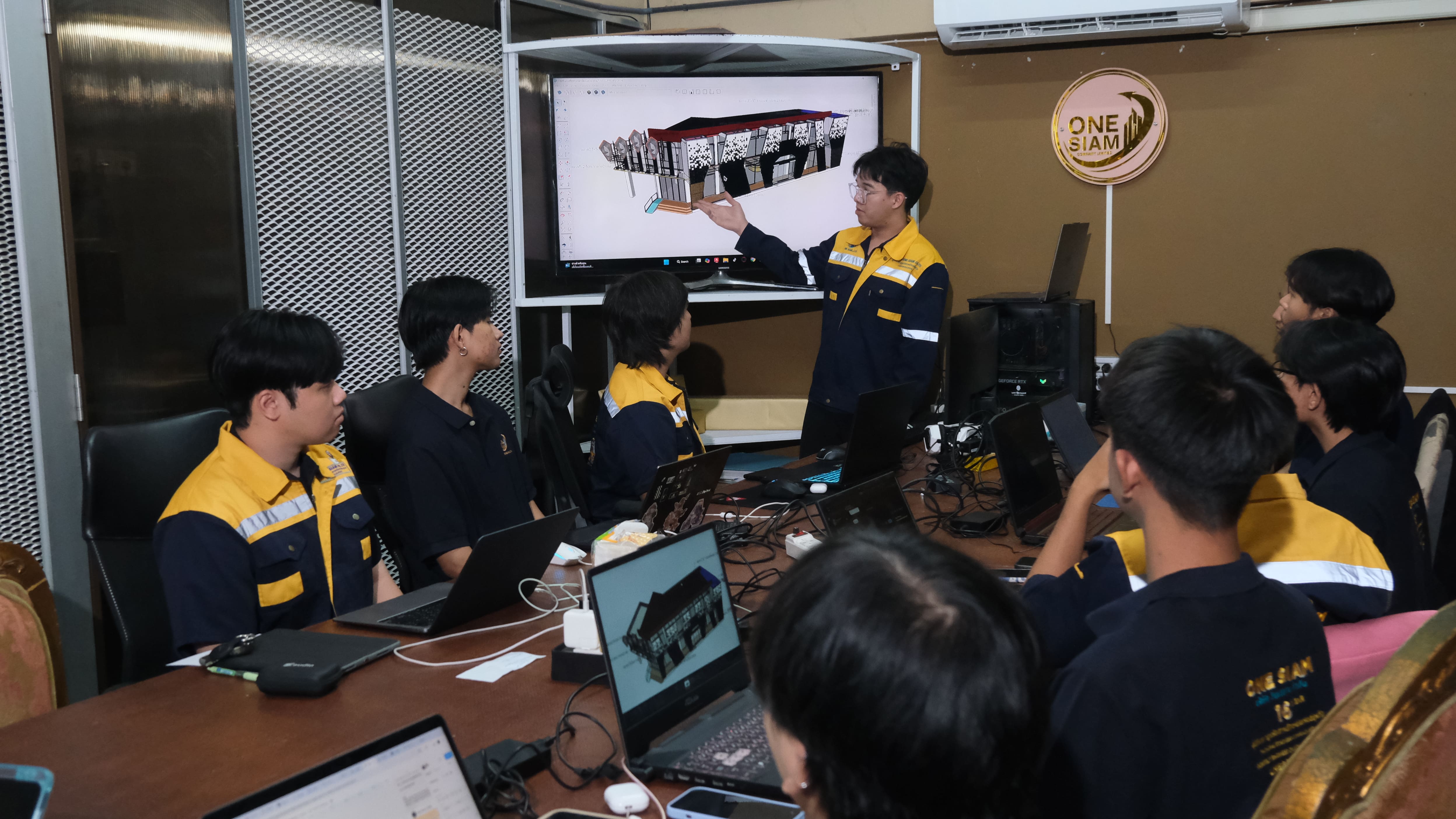 about_69704a710fff1925381651_image